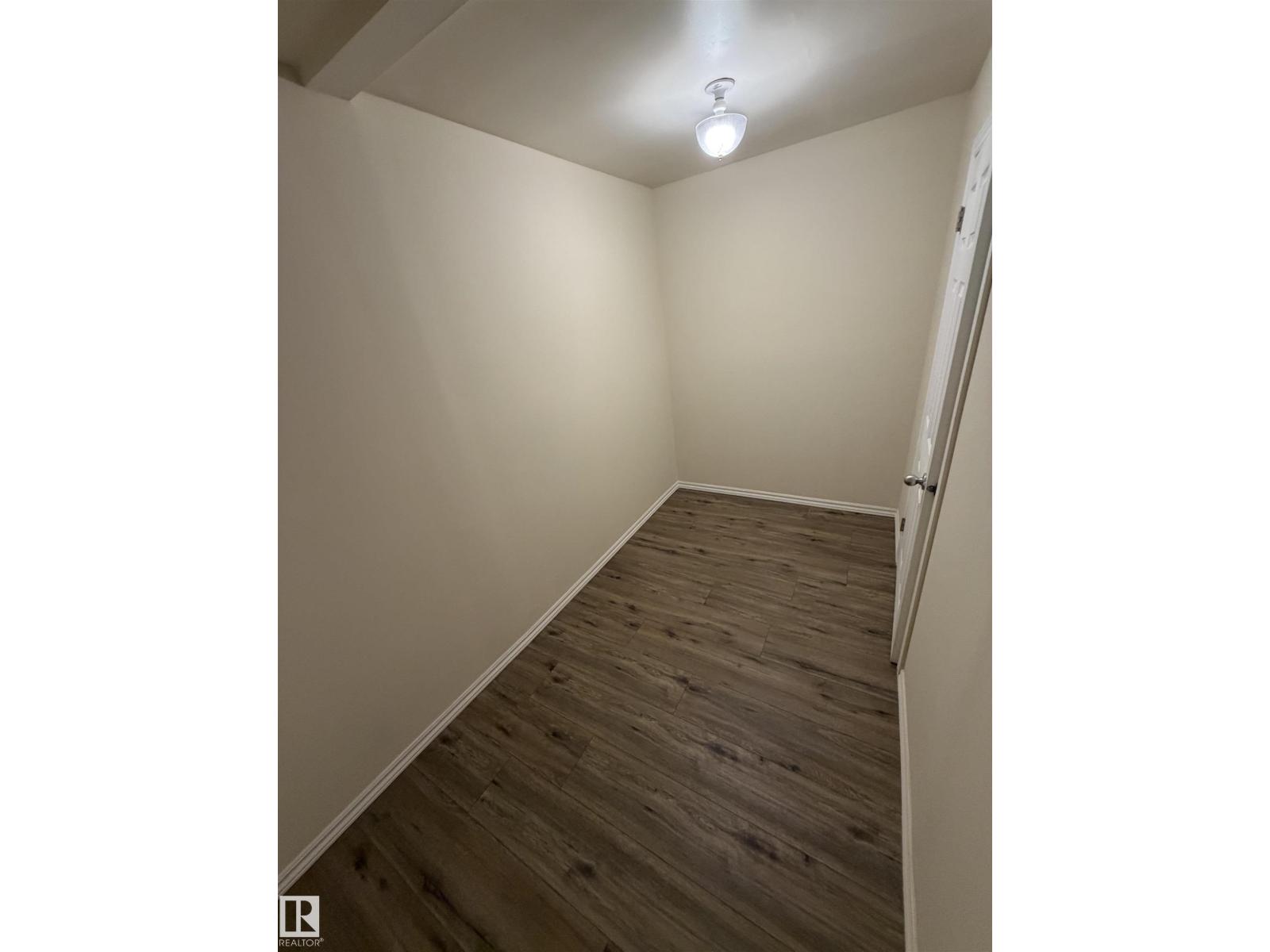 #209 11429 124 St Nw Property Photo 31