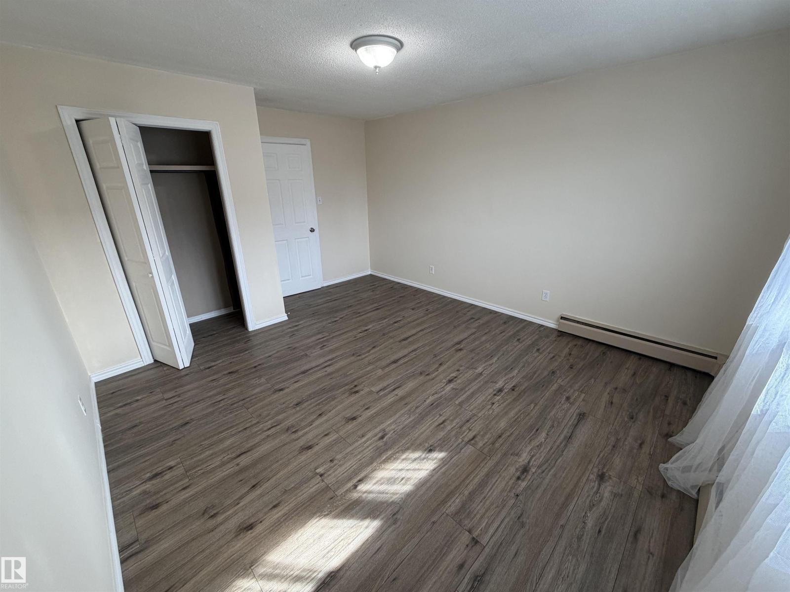 #209 11429 124 St Nw Property Photo 35
