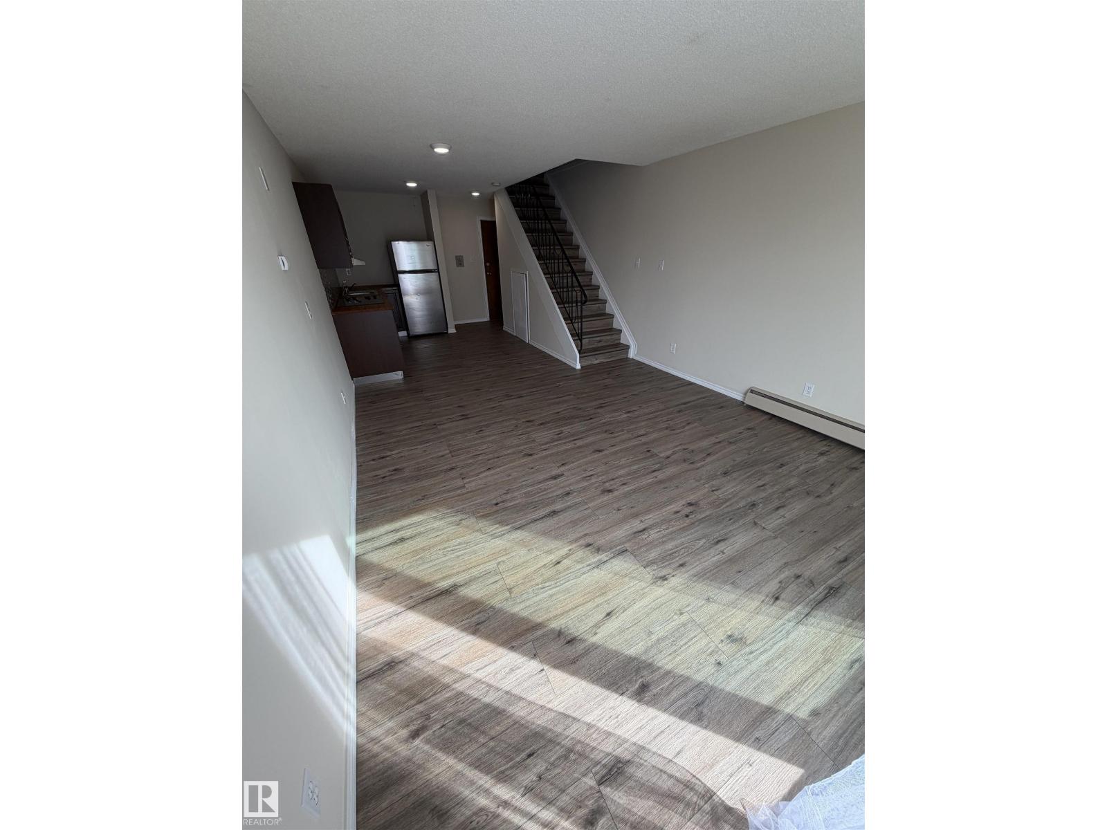 #209 11429 124 St Nw Property Photo 44