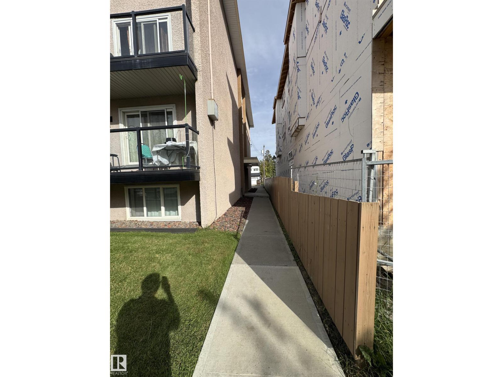 #209 11429 124 St Nw Property Photo 54