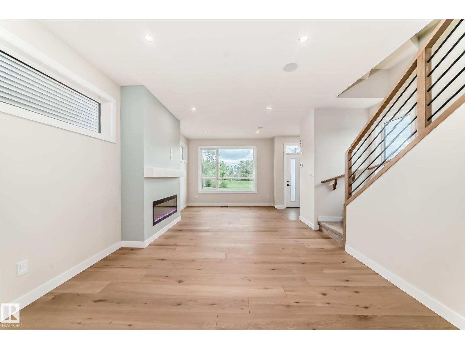 9637 85 St Nw Property Photo 18