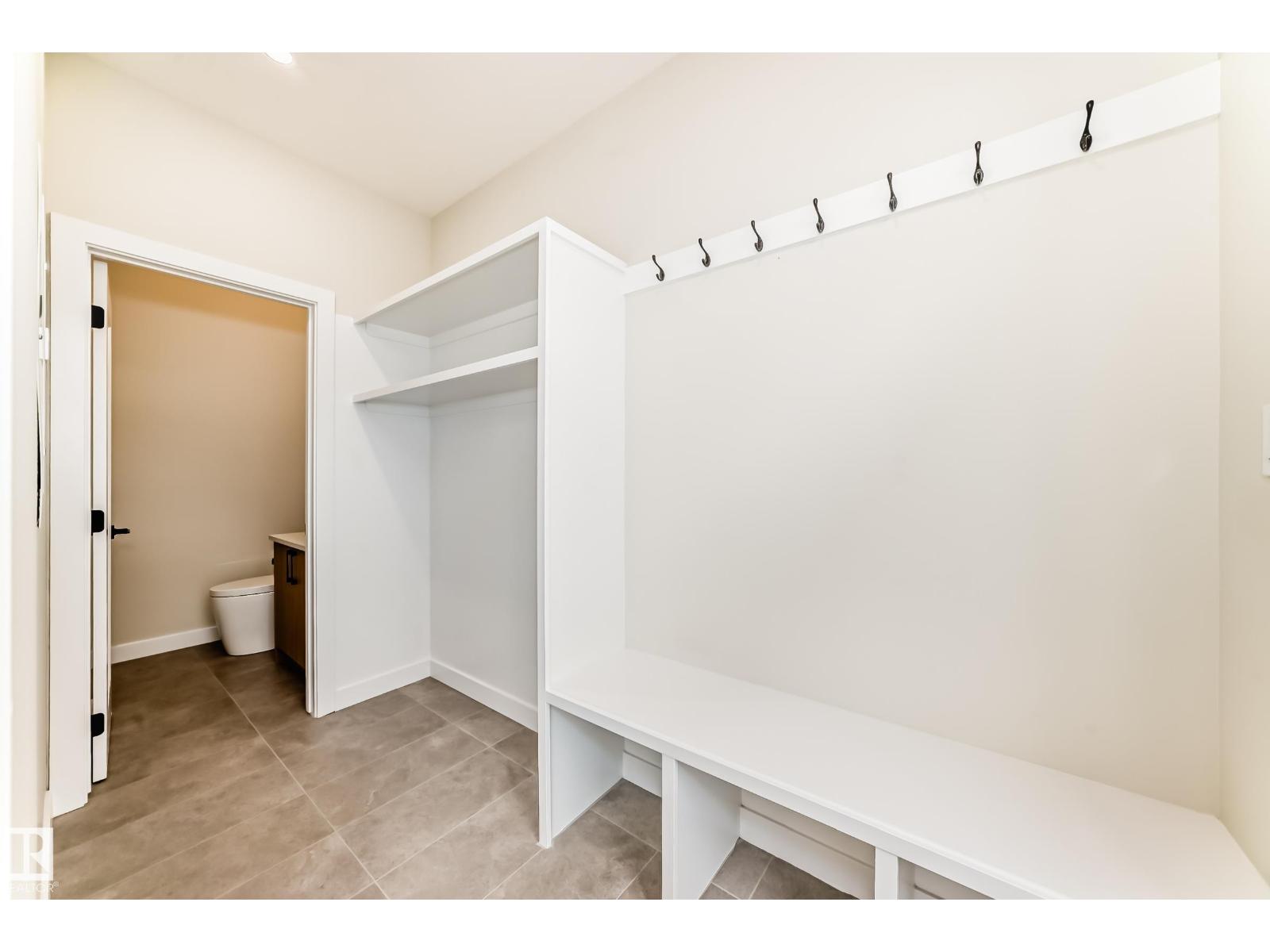 9637 85 St Nw Property Photo 36