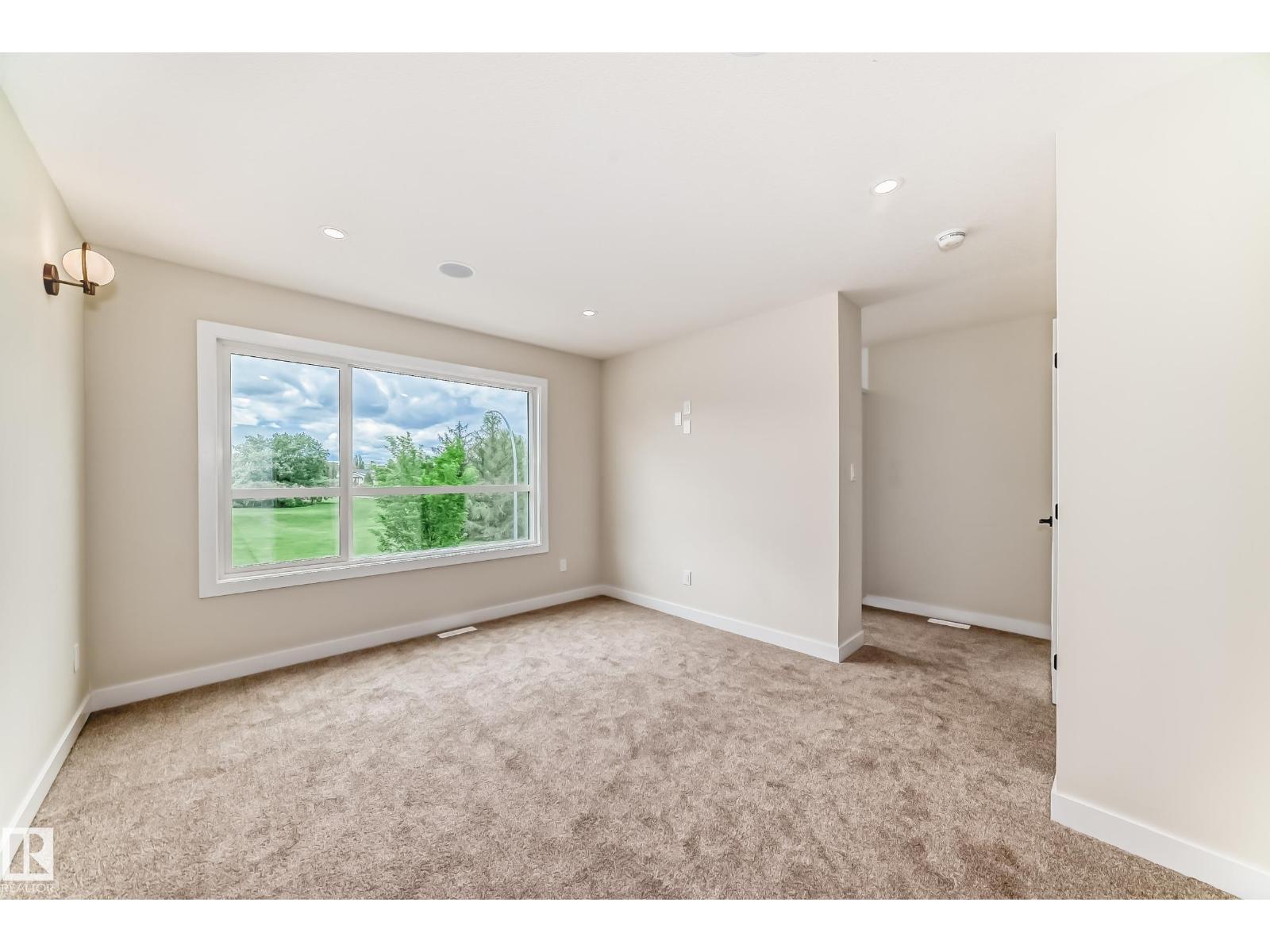 9637 85 St Nw Property Photo 41