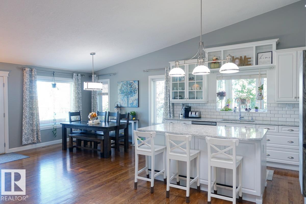 4420 56 Av Property Photo 8