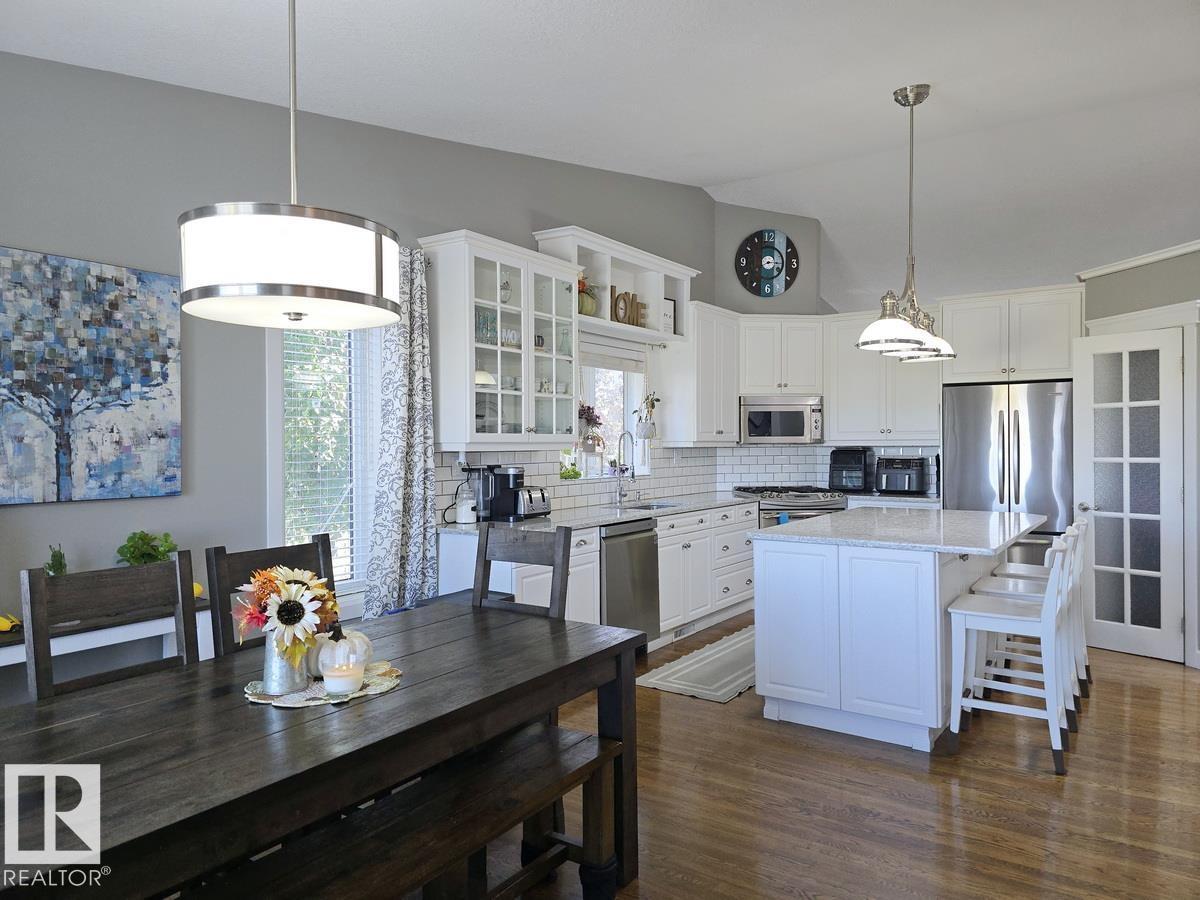 4420 56 Av Property Photo 9