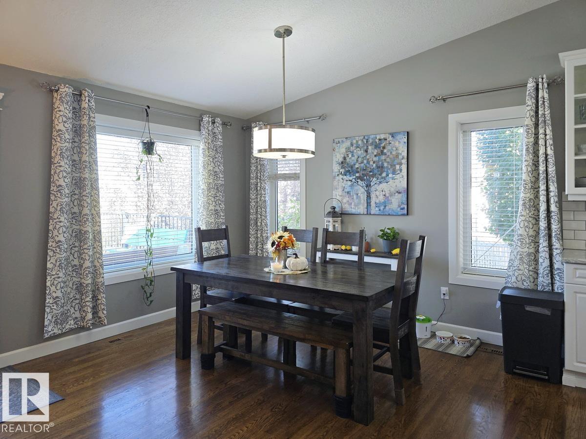 4420 56 Av Property Photo 10