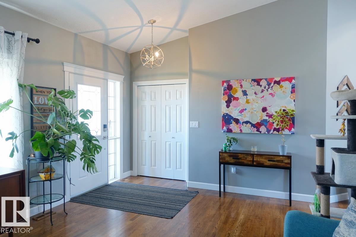 4420 56 Av Property Photo 14
