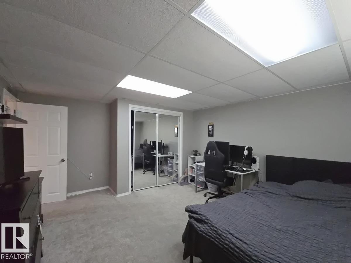 4420 56 Av Property Photo 24