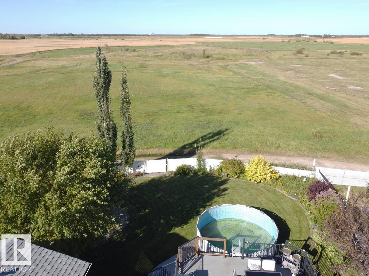 4420 56 Av Property Photo 35