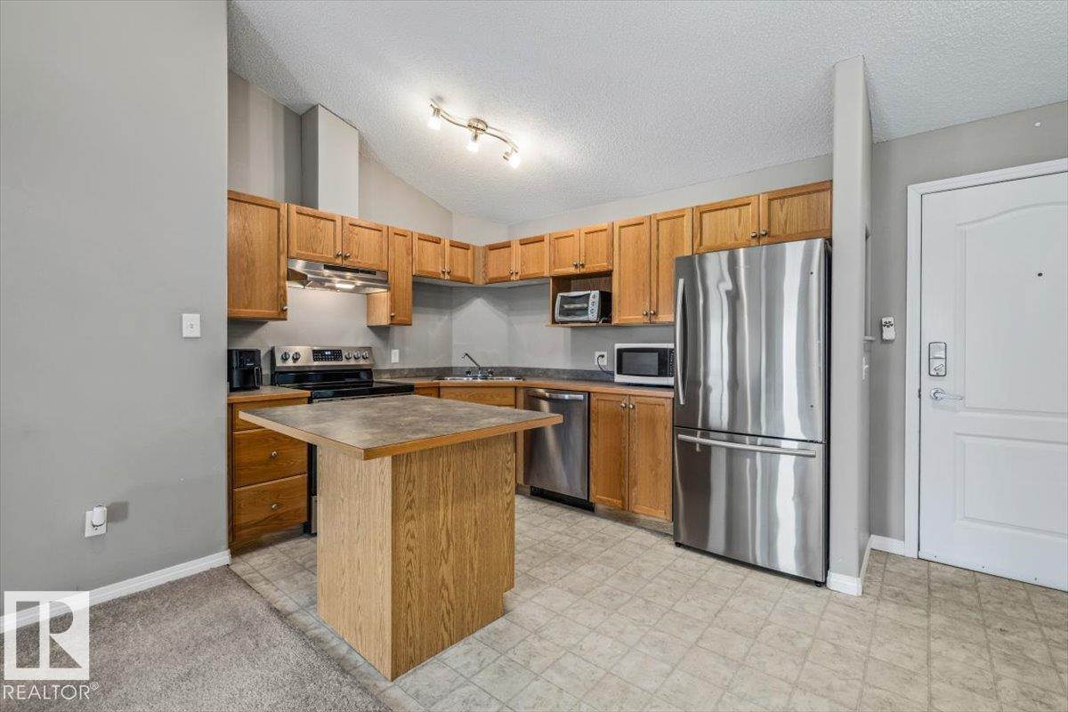 #402 5340 199 ST NW Property Photo 1