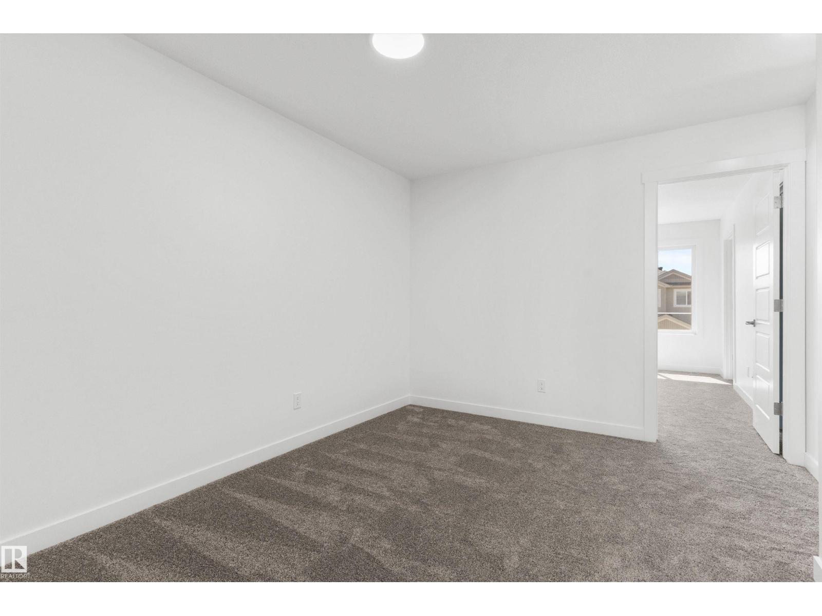 21 Elis Li Property Photo 26