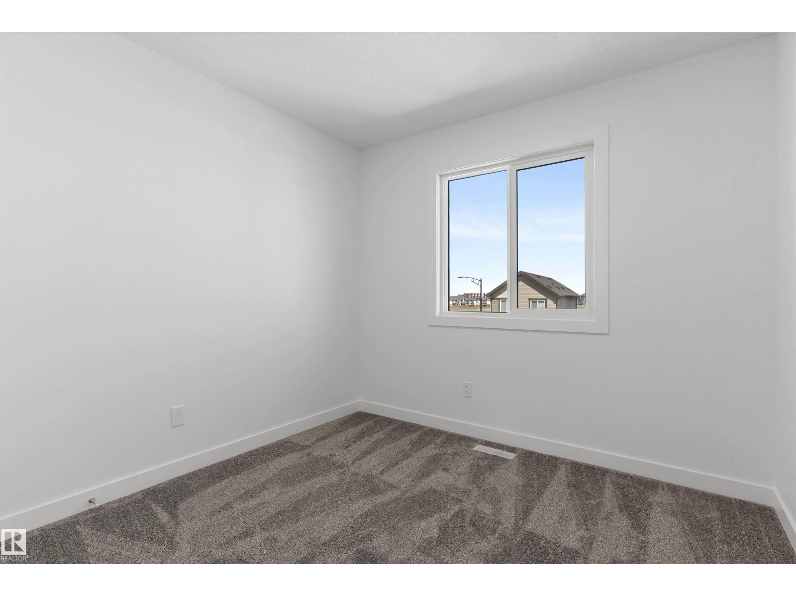 21 Elis Li Property Photo 29