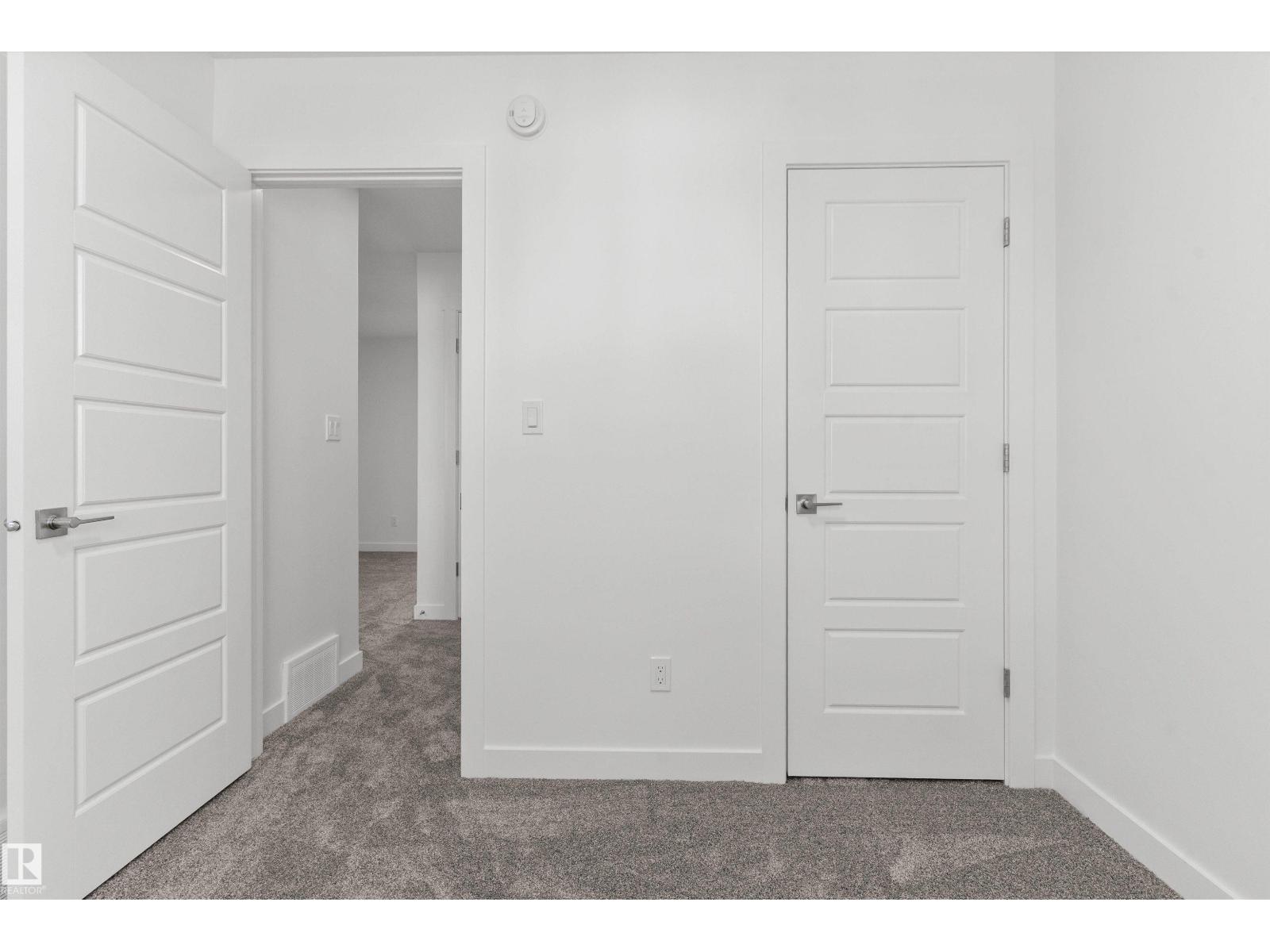 21 Elis Li Property Photo 30