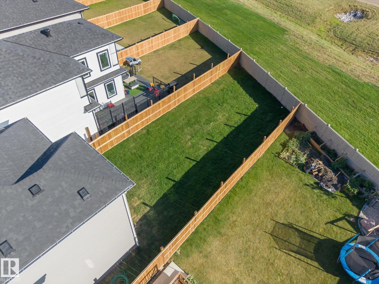 431 30 Av Nw Property Photo 6