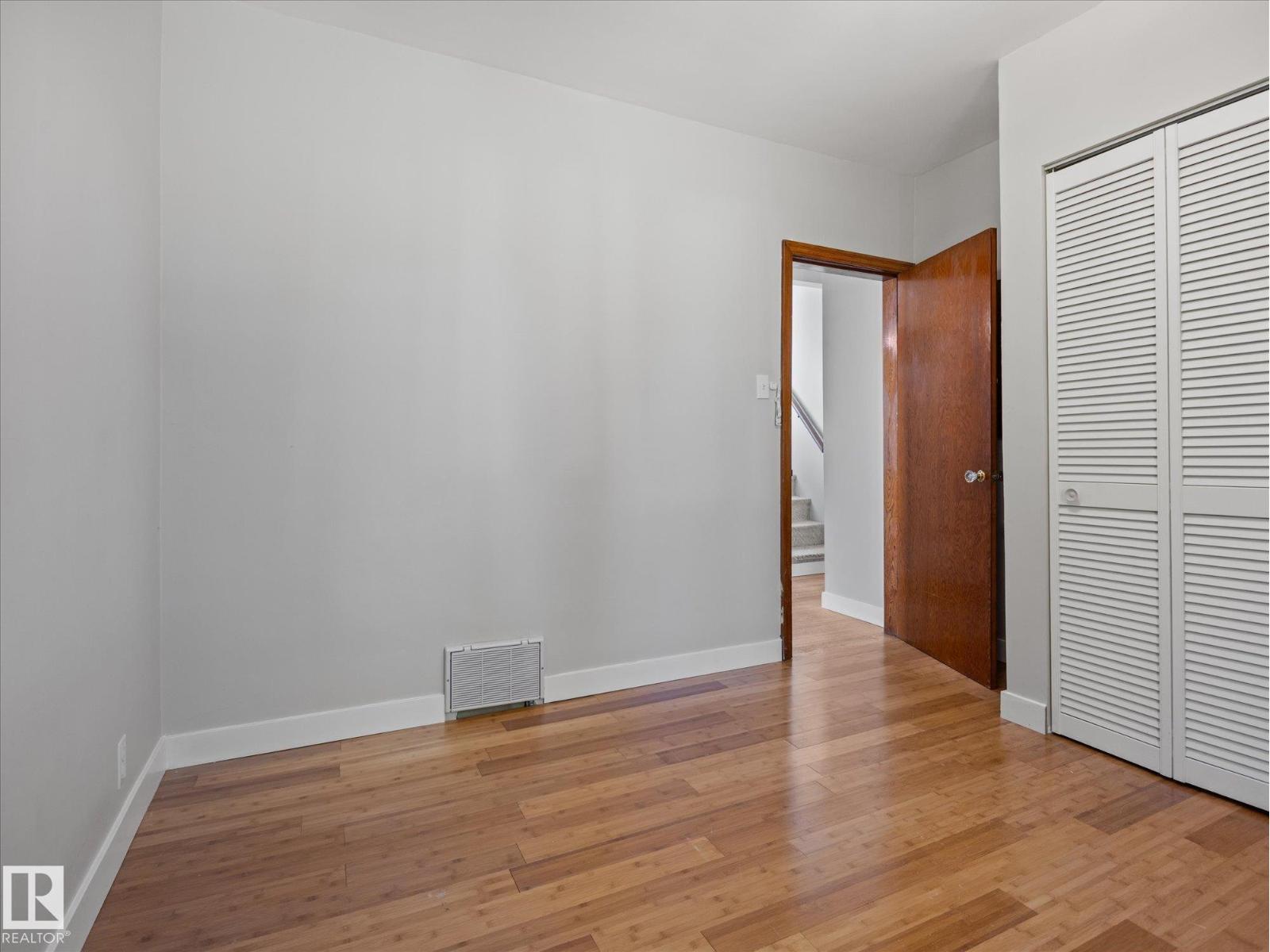 11119 62 Av Nw Property Photo 16