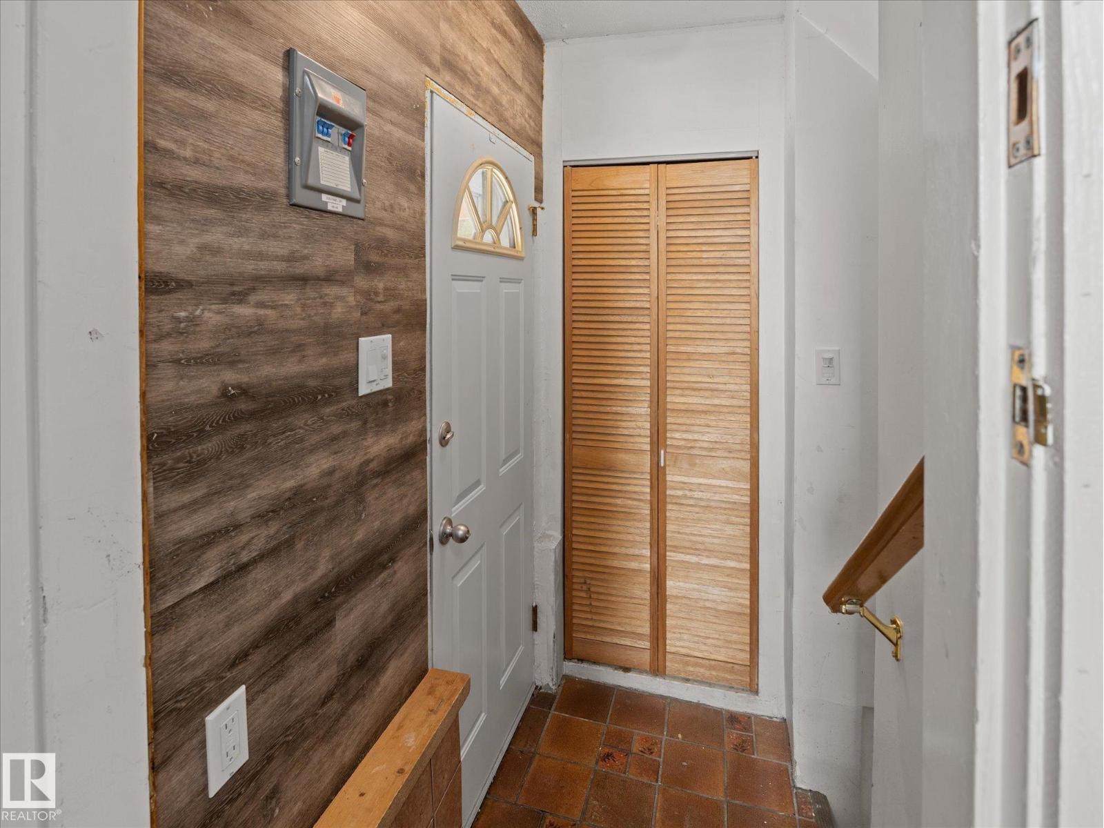 11119 62 Av Nw Property Photo 20