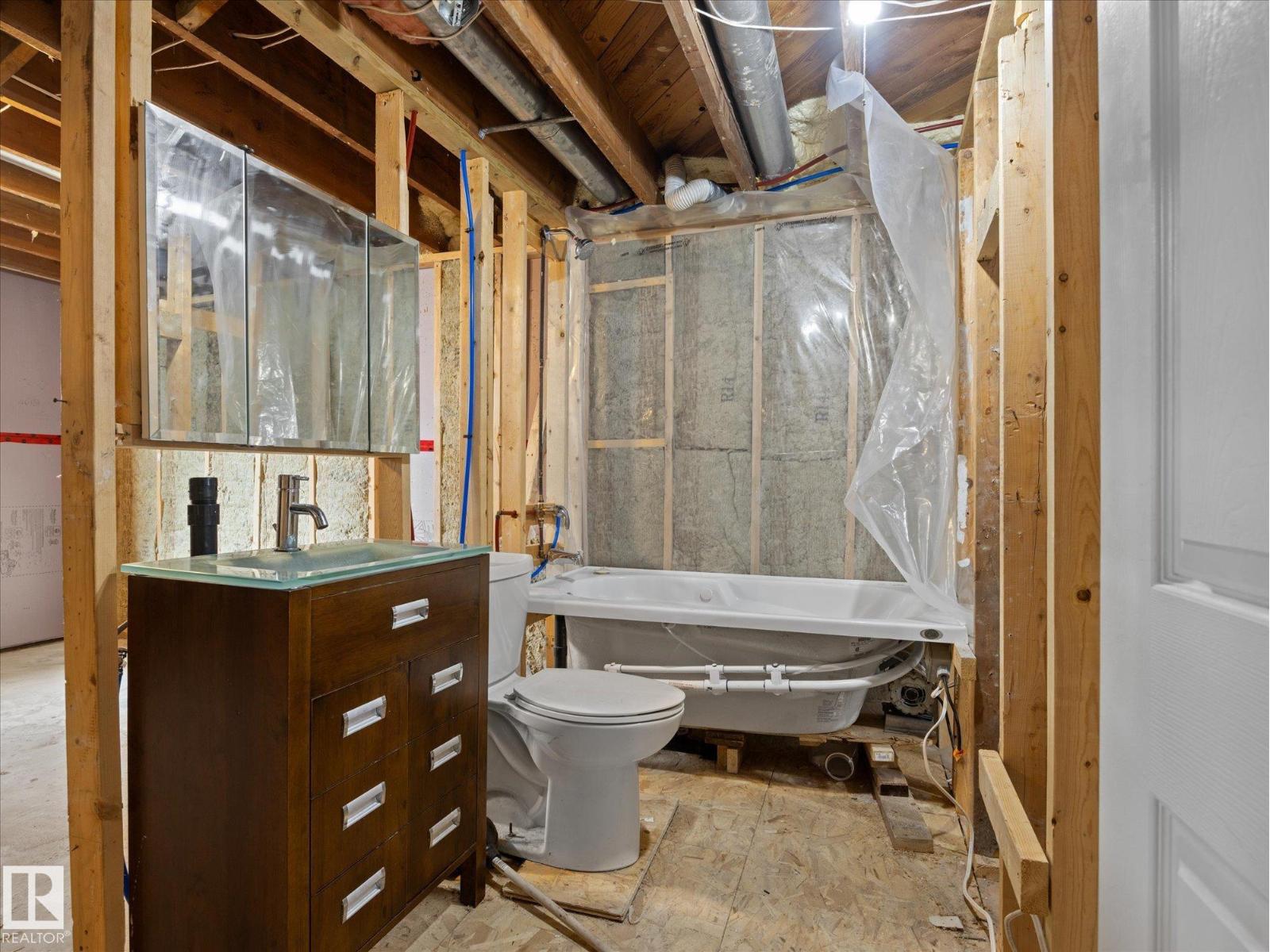 11119 62 Av Nw Property Photo 25