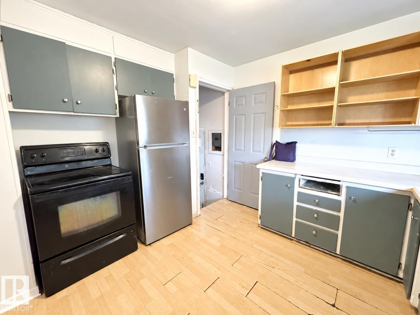 12113 127 St Nw Property Photo 3
