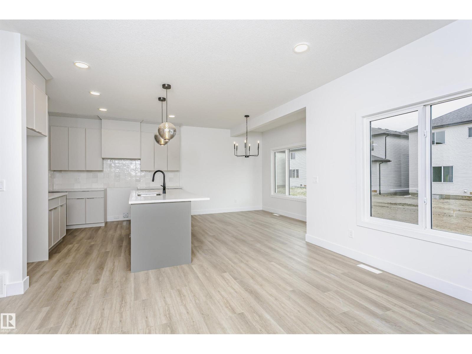 6210 Dansereau Cr Property Photo 4