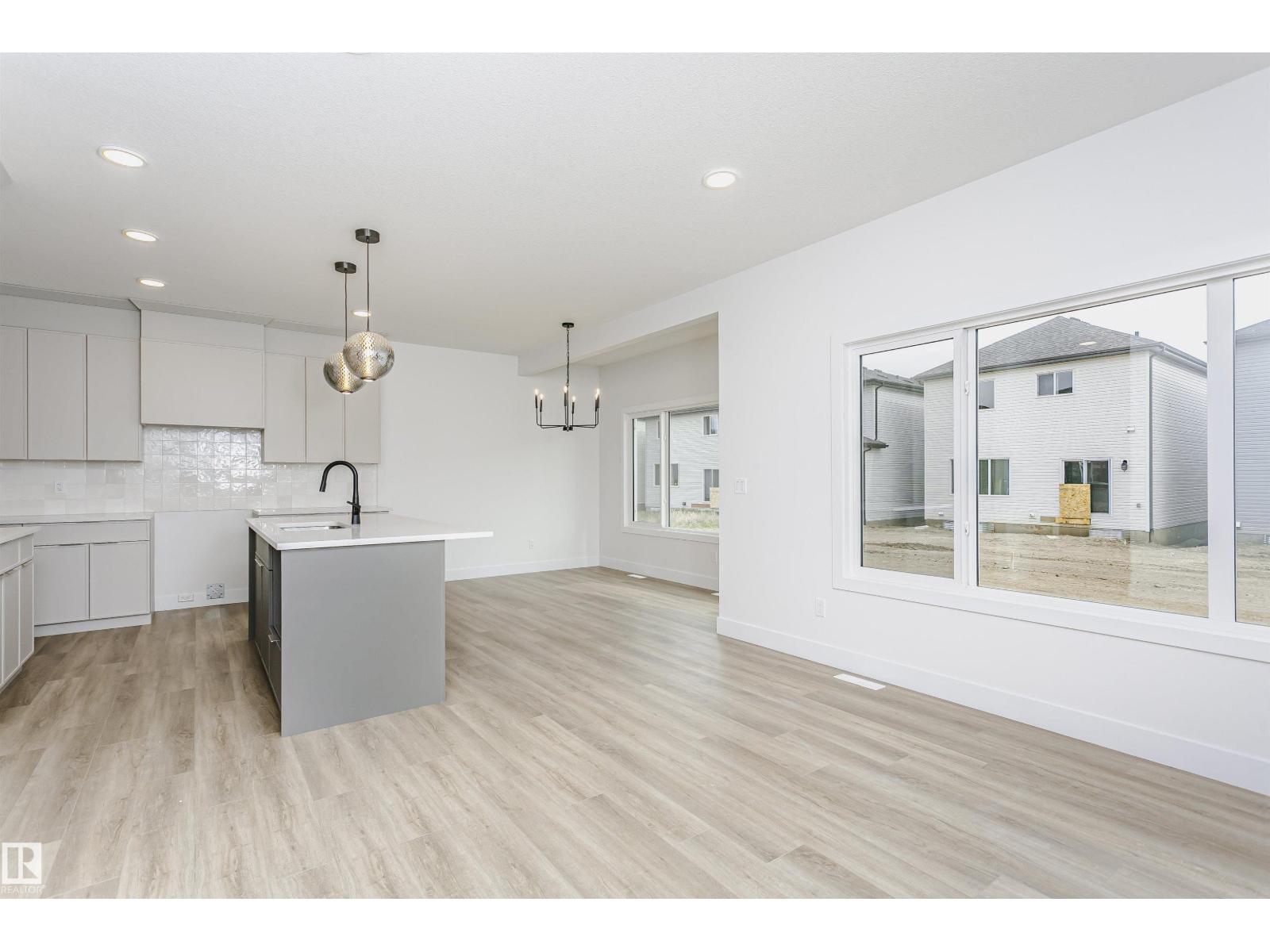 6210 Dansereau Cr Property Photo 7