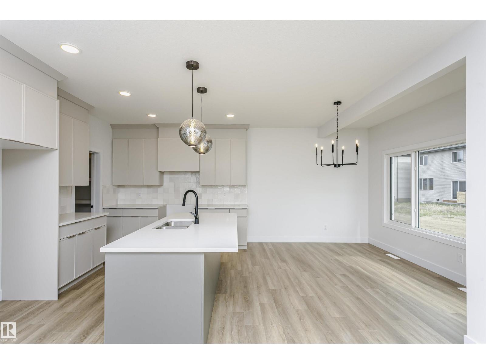 6210 Dansereau Cr Property Photo 8