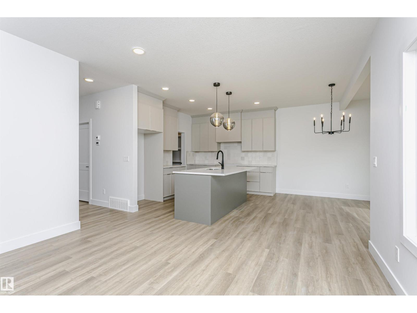 6210 Dansereau Cr Property Photo 21
