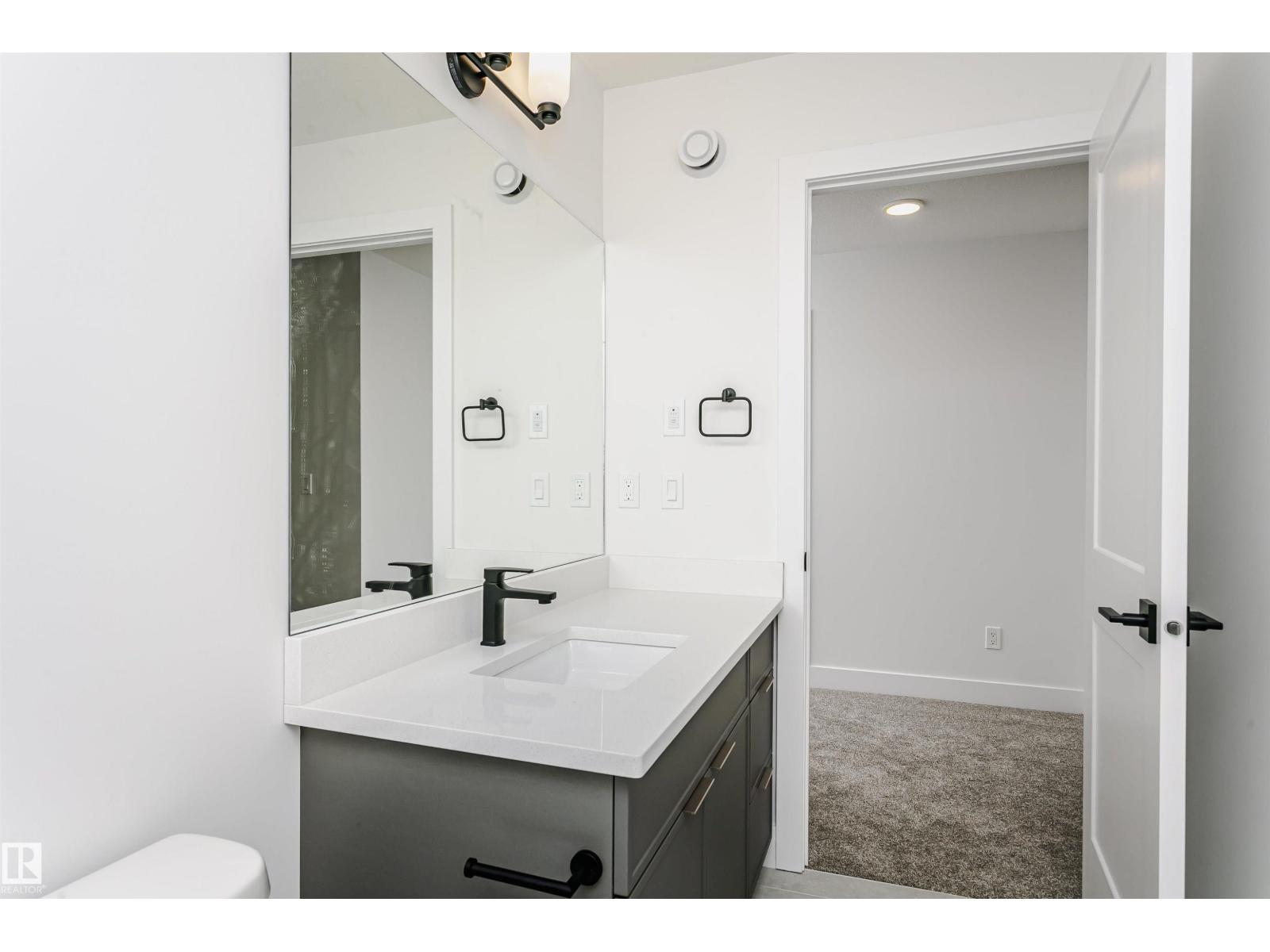 6210 Dansereau Cr Property Photo 38