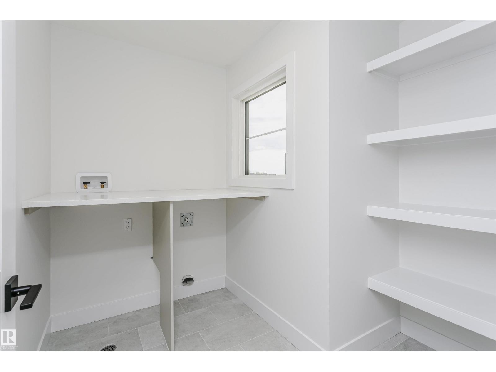 6210 Dansereau Cr Property Photo 39