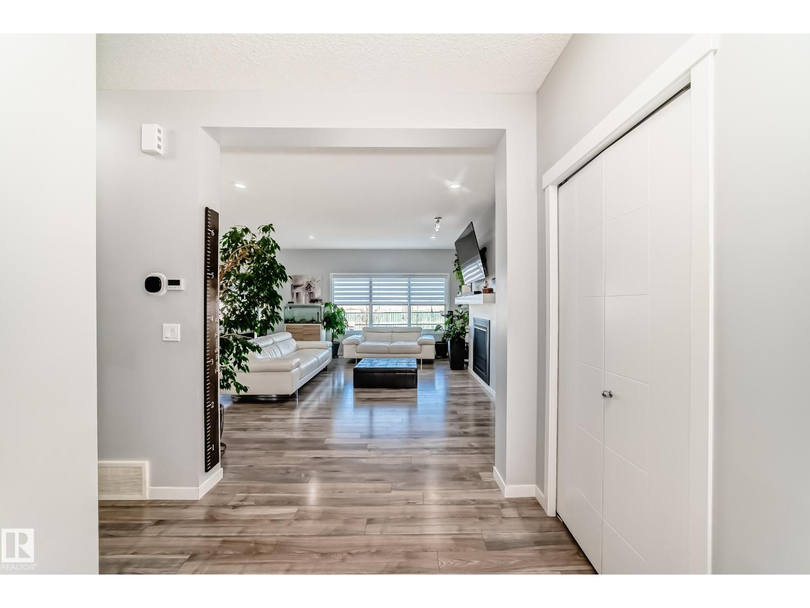 16320 12 Av Sw Property Photo 5