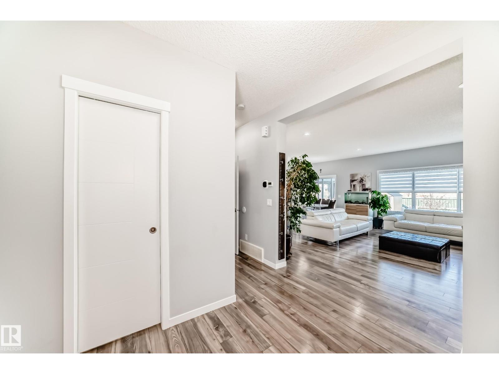 16320 12 Av Sw Property Photo 6