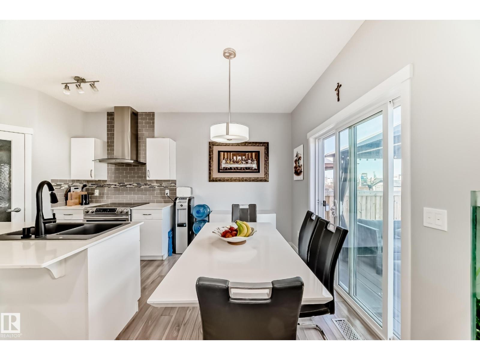 16320 12 Av Sw Property Photo 19