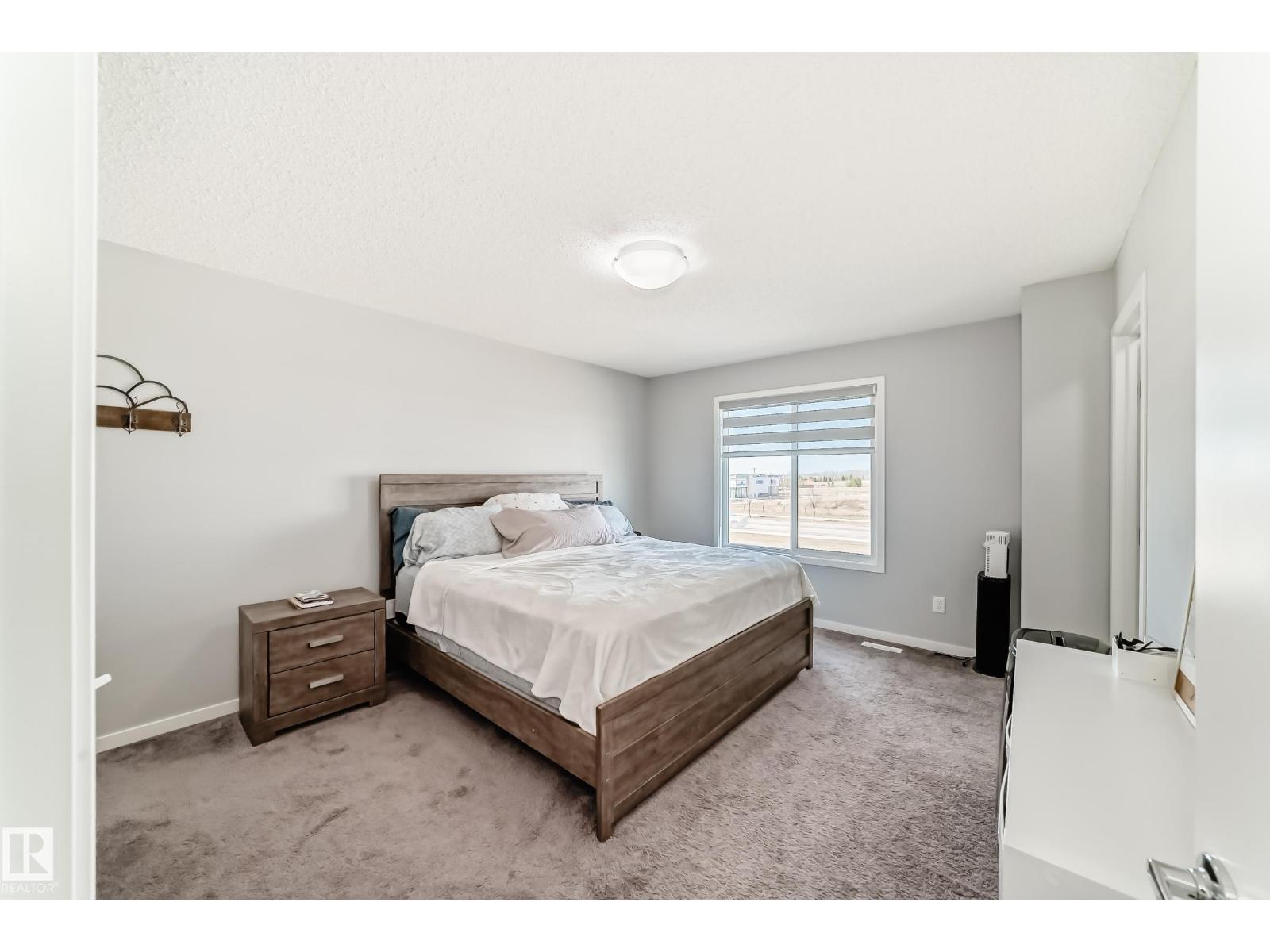 16320 12 Av Sw Property Photo 24