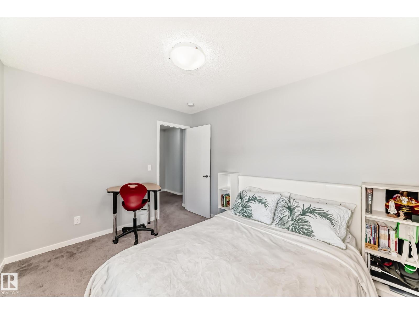 16320 12 Av Sw Property Photo 33