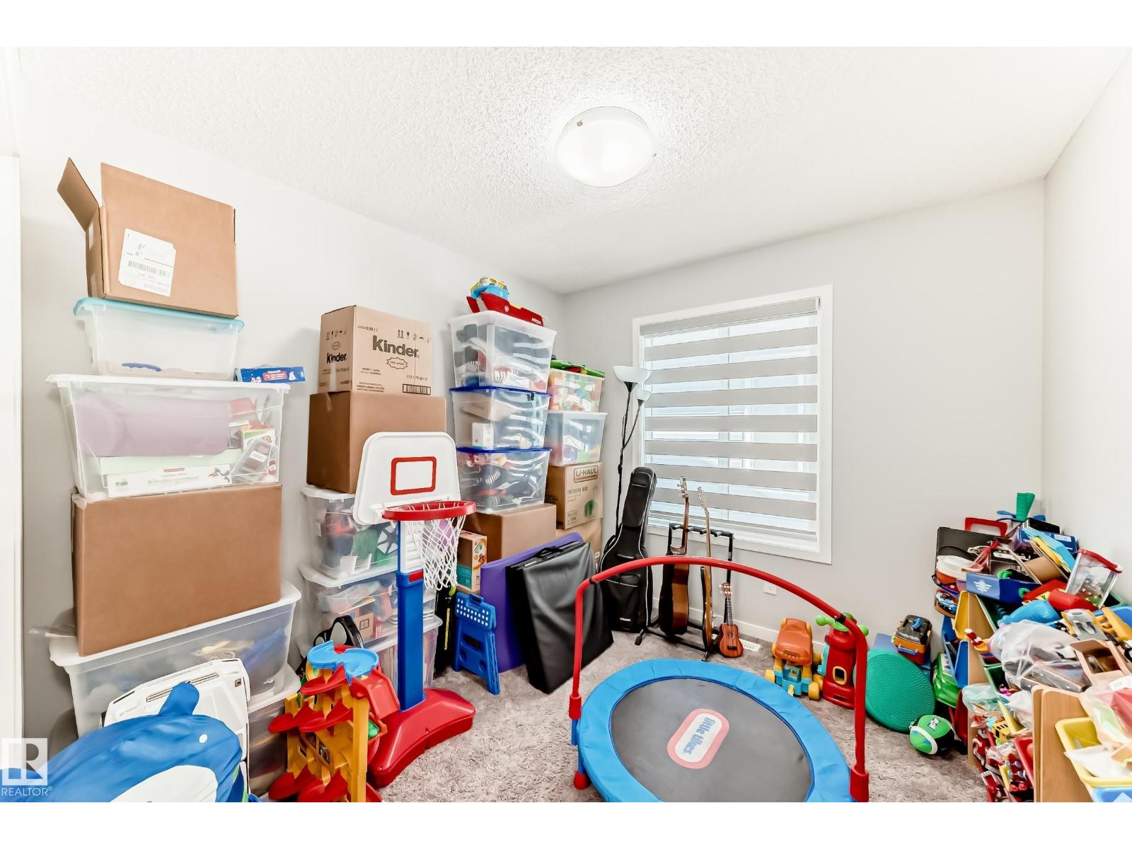 16320 12 Av Sw Property Photo 34