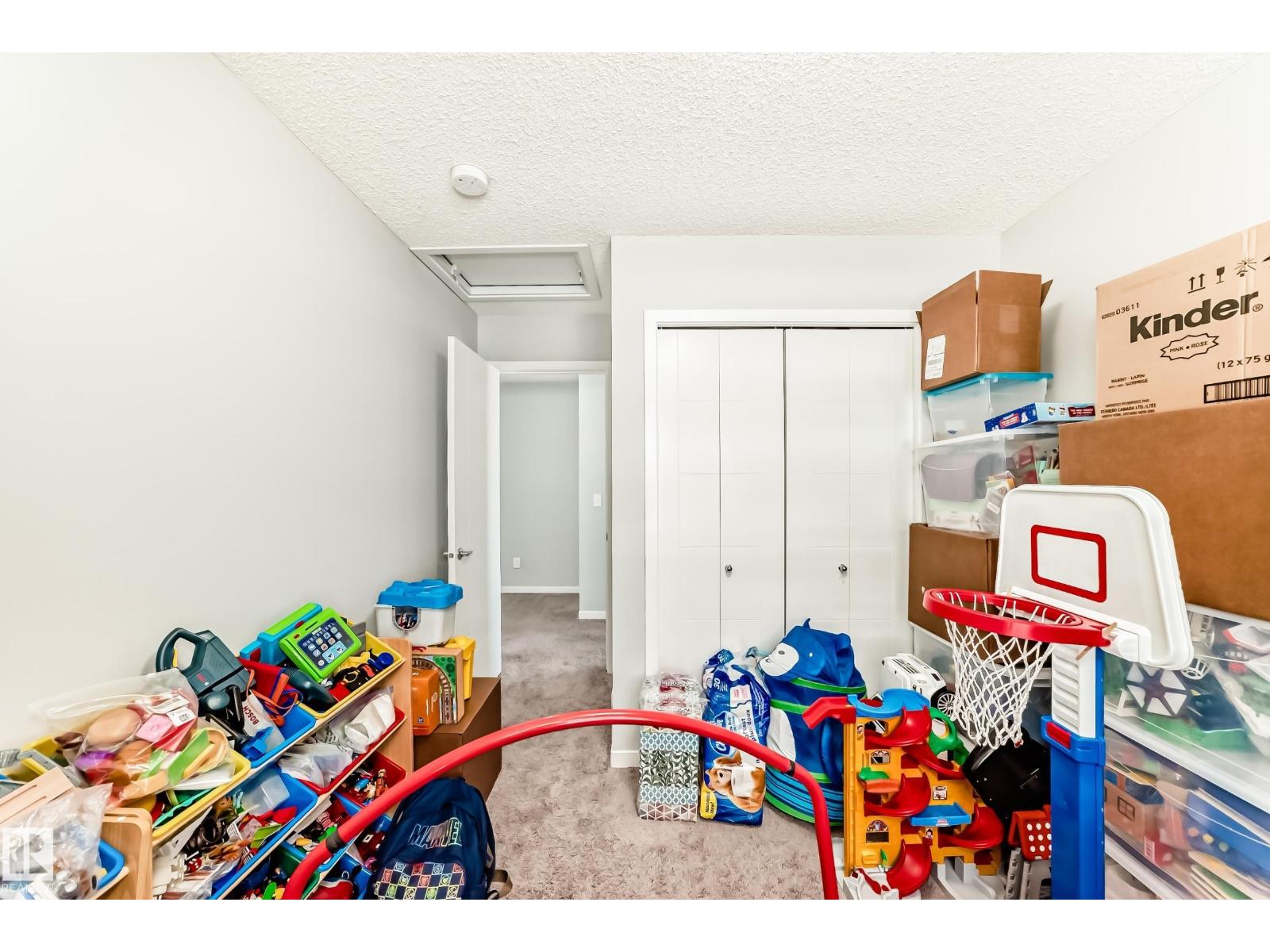 16320 12 Av Sw Property Photo 35