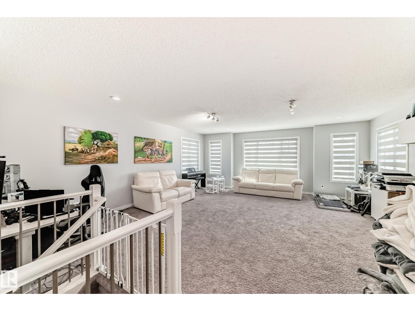 16320 12 Av Sw Property Photo 39