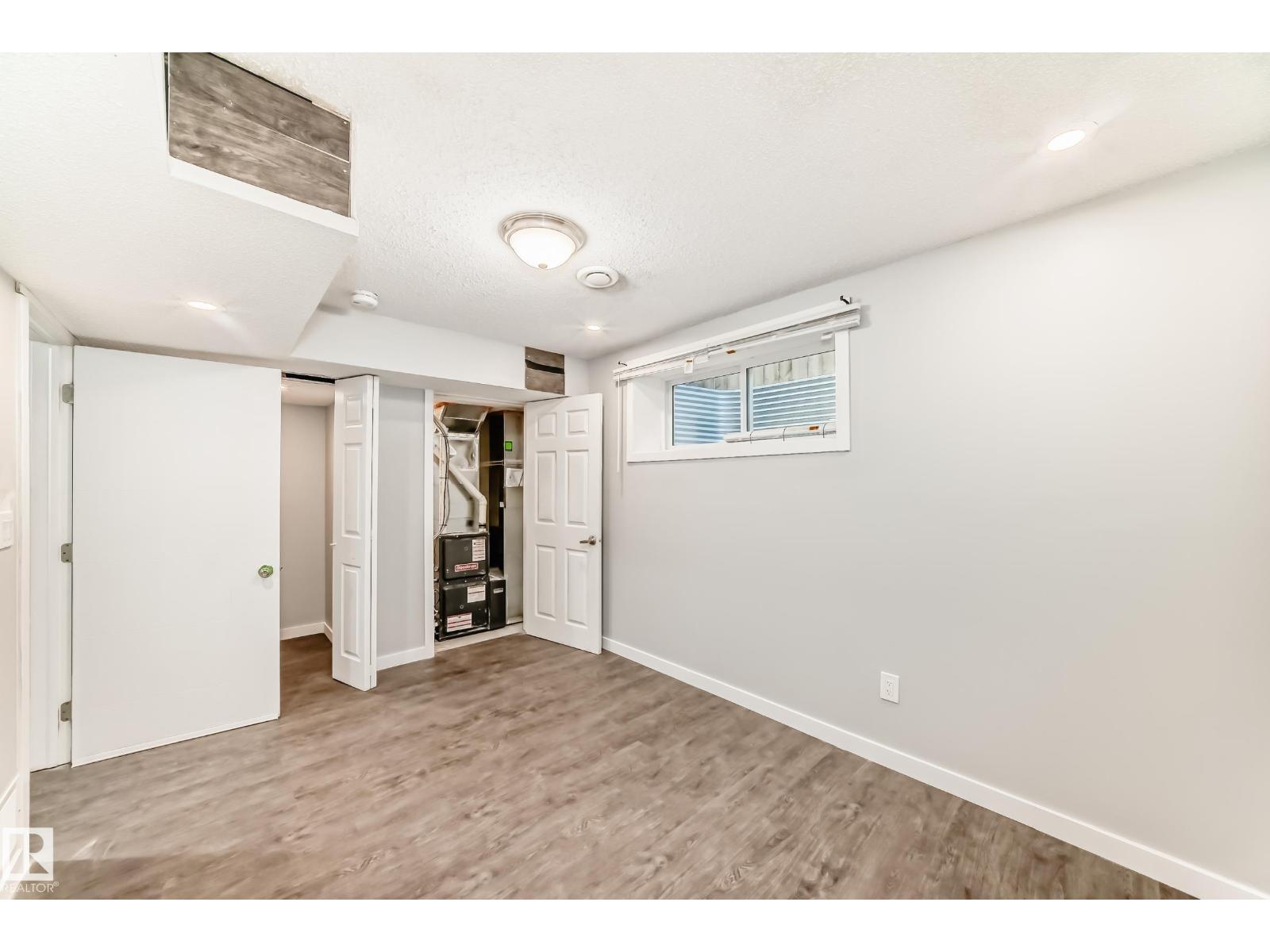 16320 12 Av Sw Property Photo 52