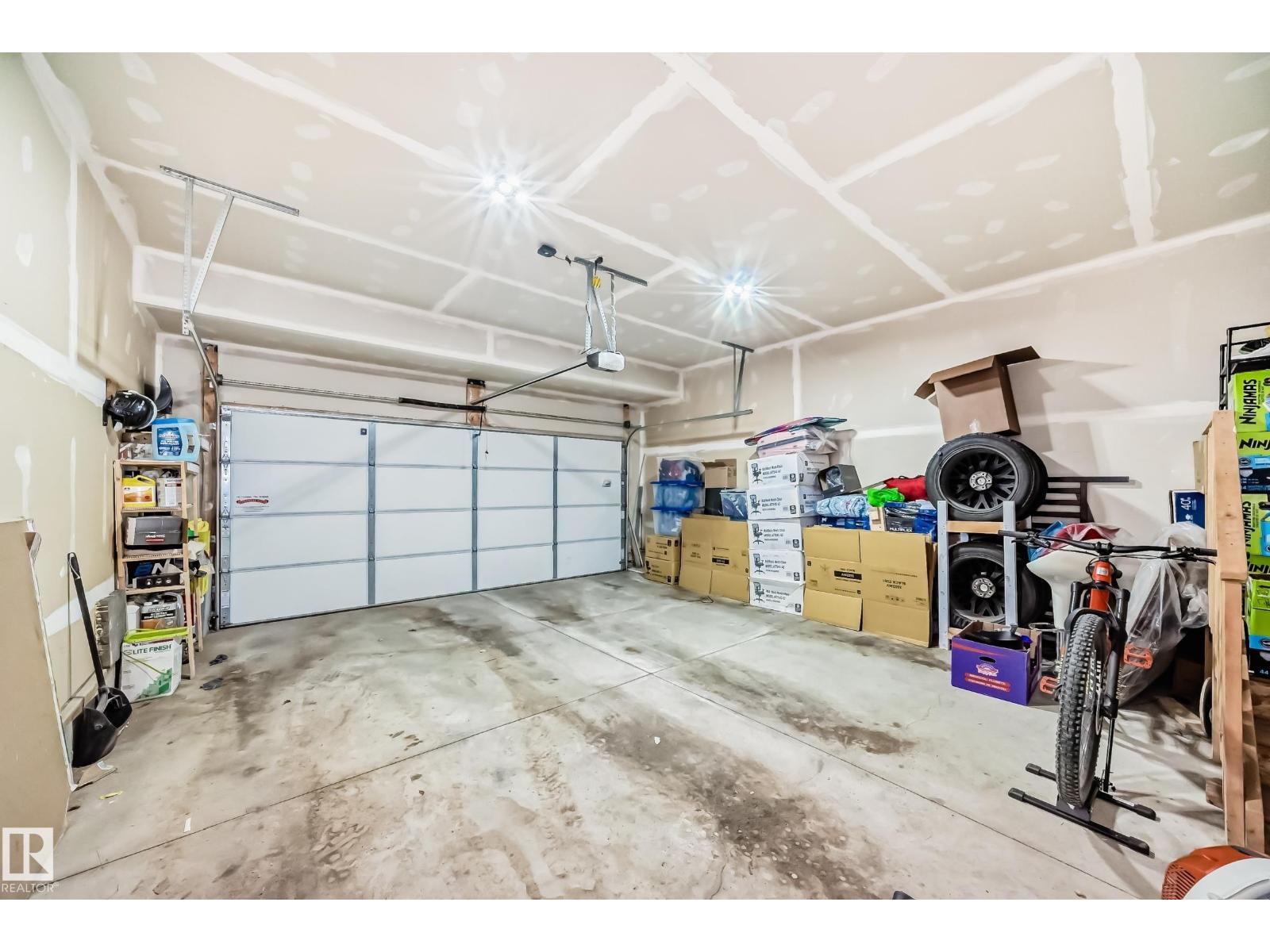 16320 12 Av Sw Property Photo 60