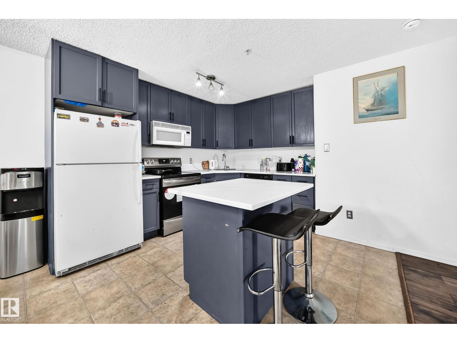#133 16311 95 St Nw Property Photo 10