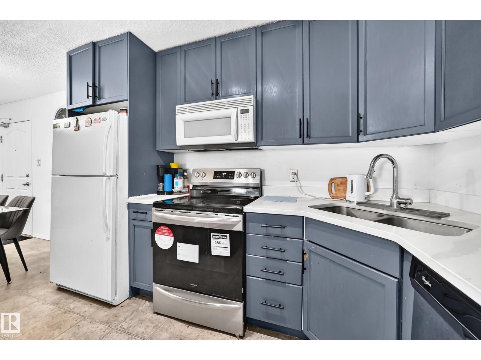 #133 16311 95 St Nw Property Photo 13