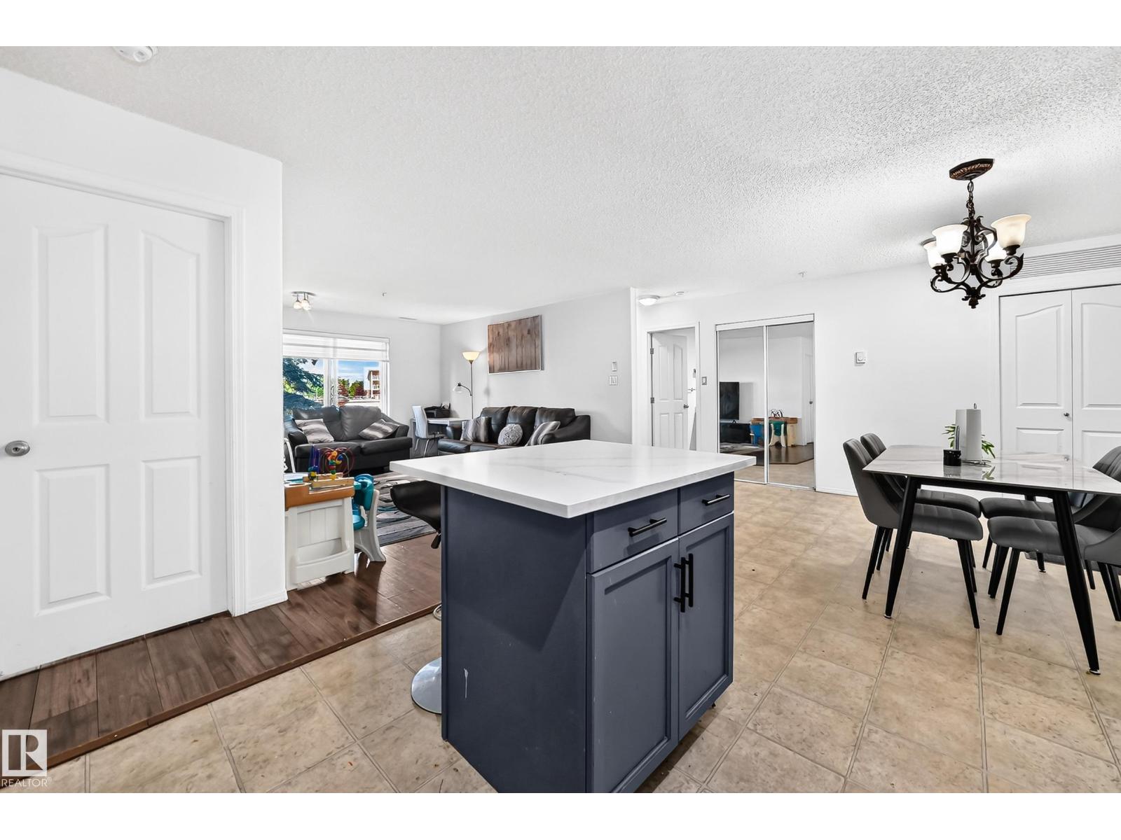 #133 16311 95 St Nw Property Photo 14