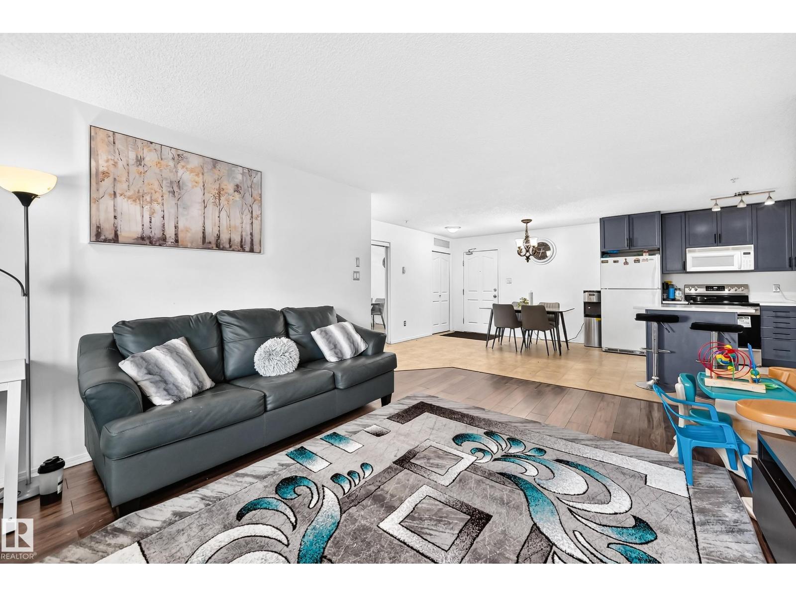 #133 16311 95 St Nw Property Photo 23