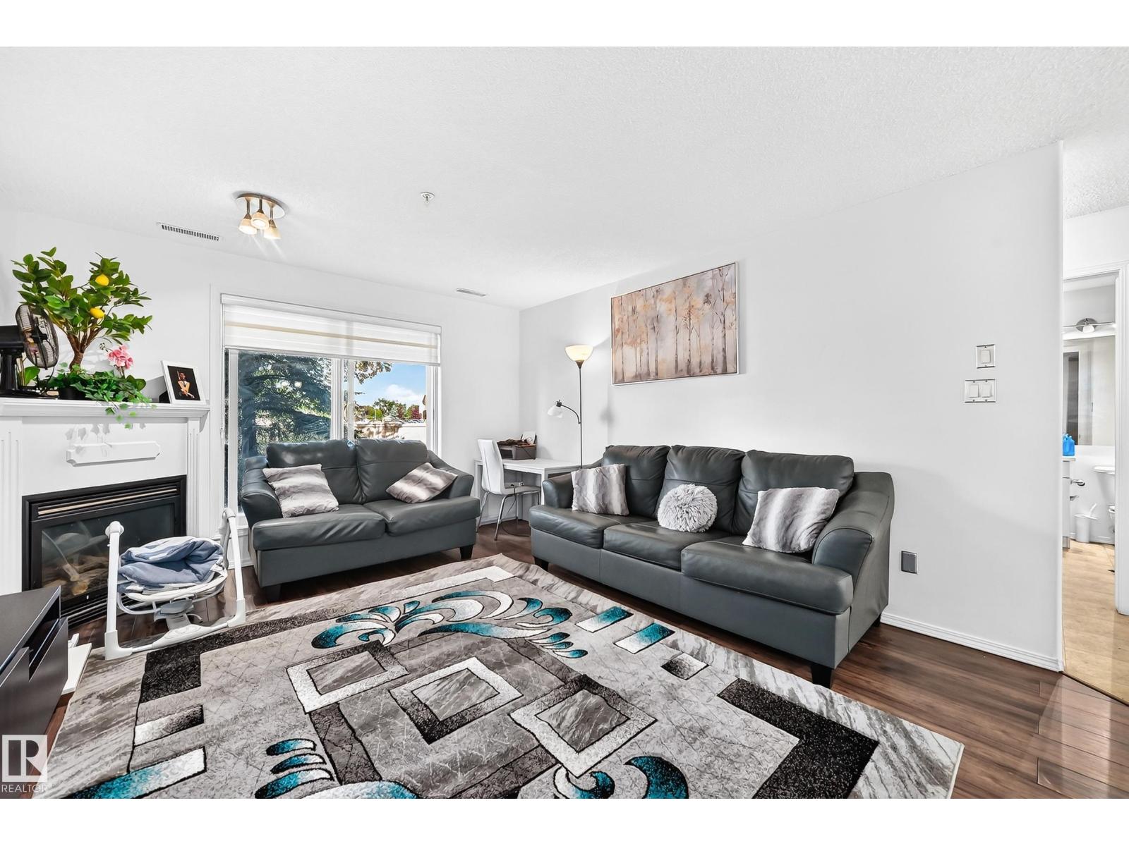 #133 16311 95 St Nw Property Photo 24