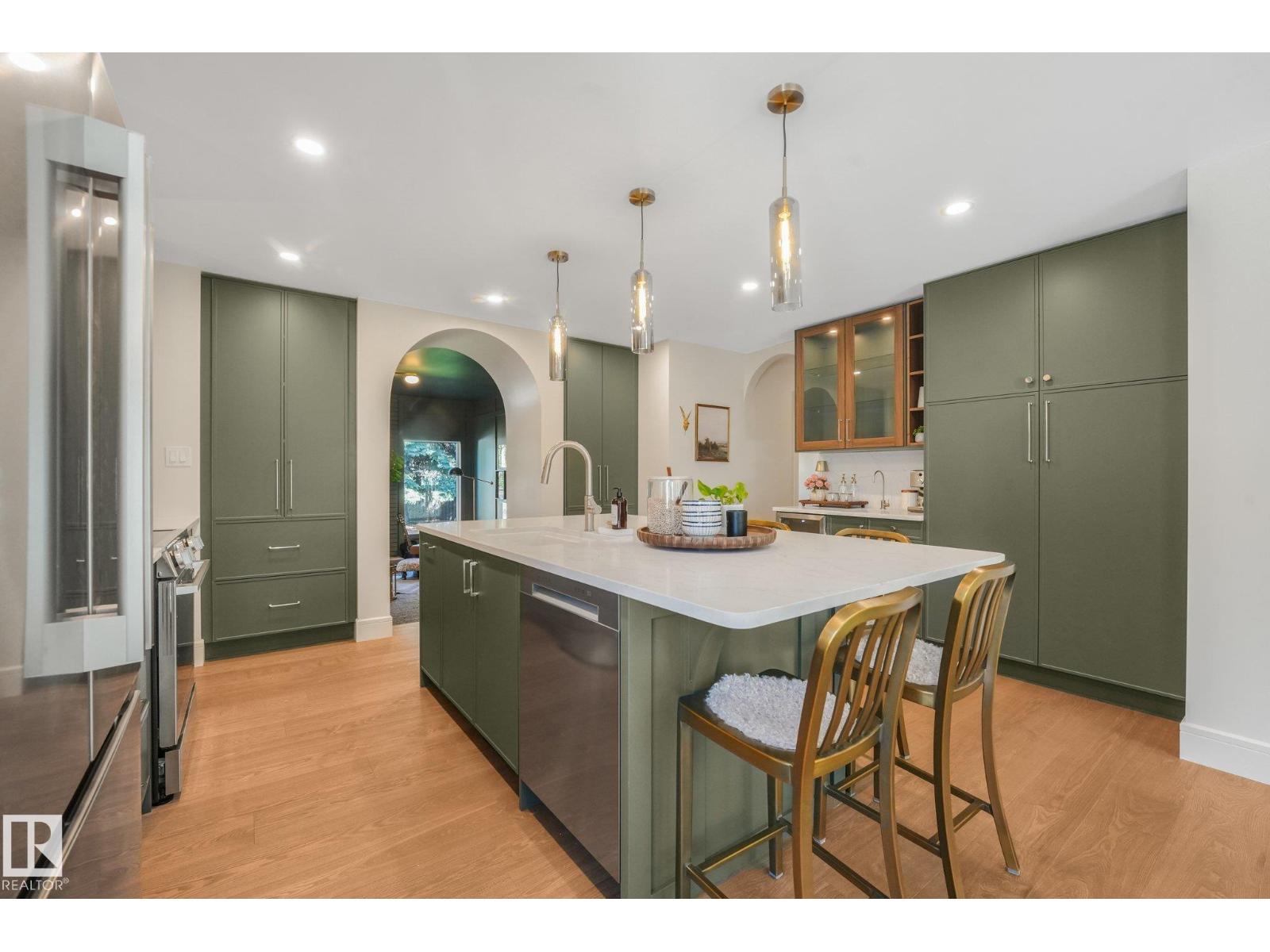 2031 104a St Nw Property Photo 15