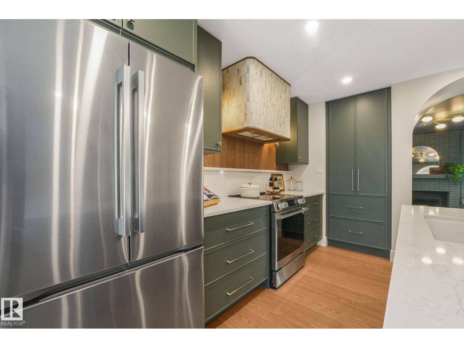 2031 104a St Nw Property Photo 20