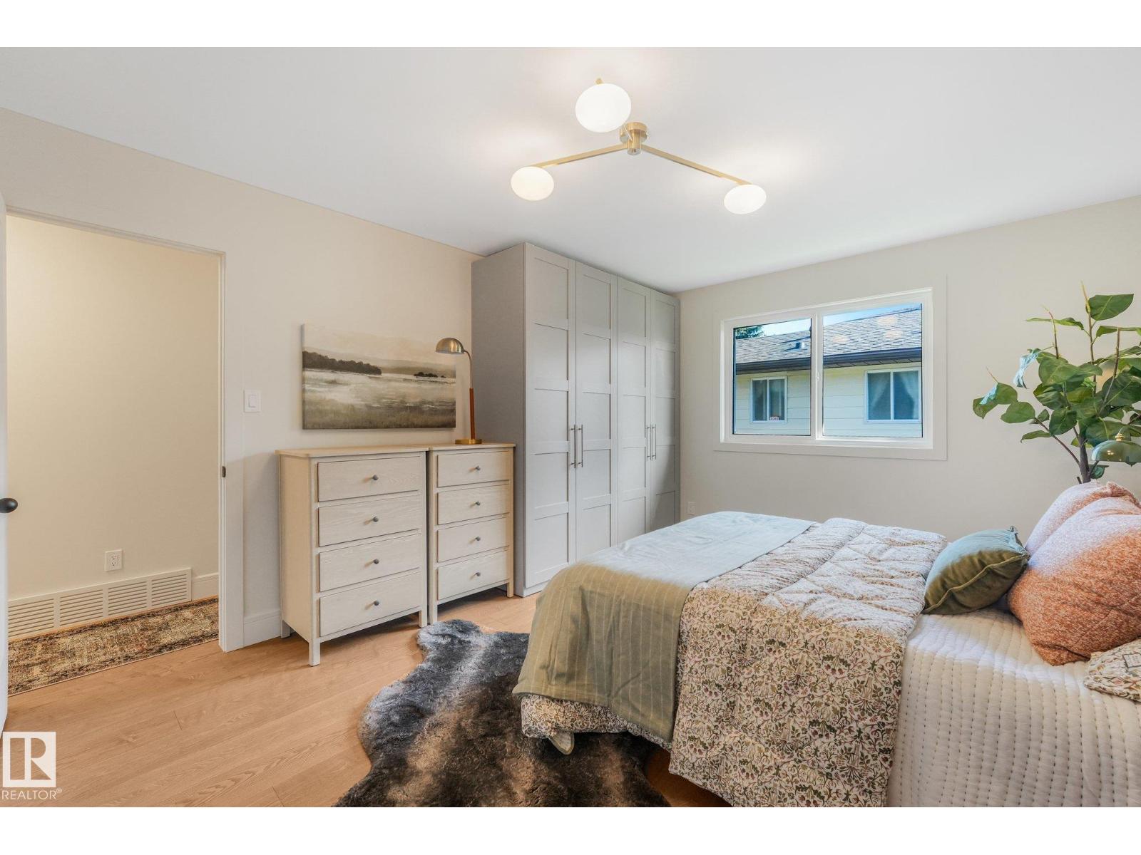2031 104a St Nw Property Photo 28