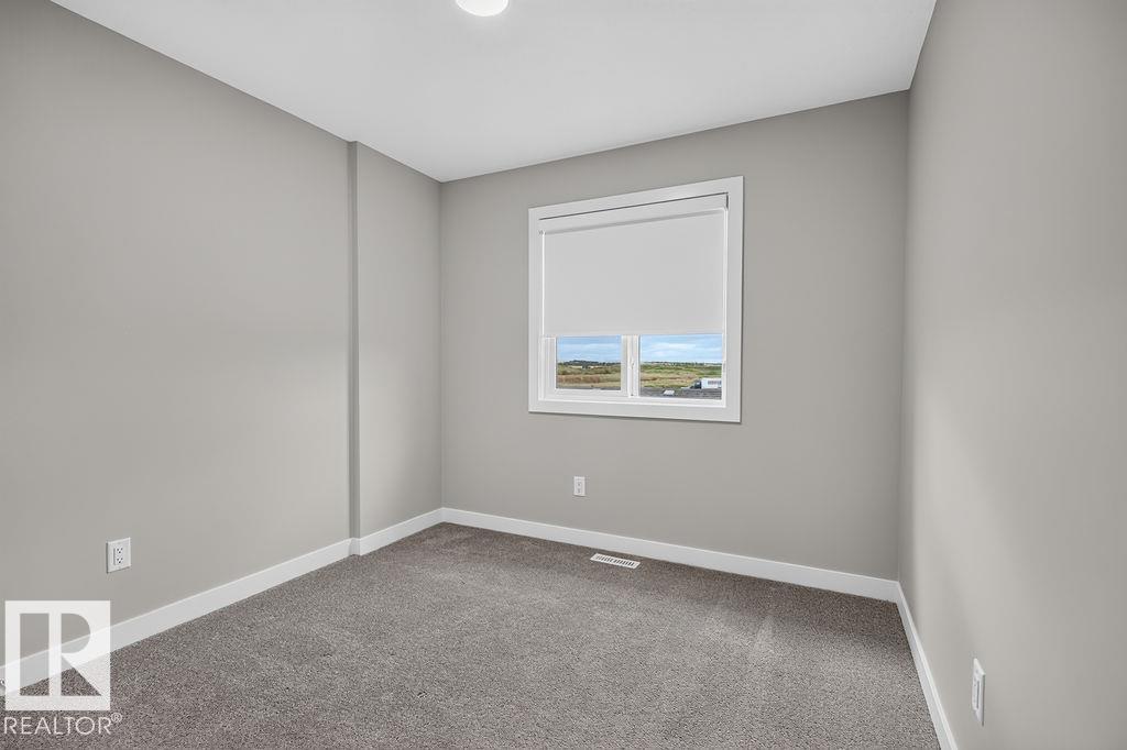 33 Sienna Bv Property Photo 25