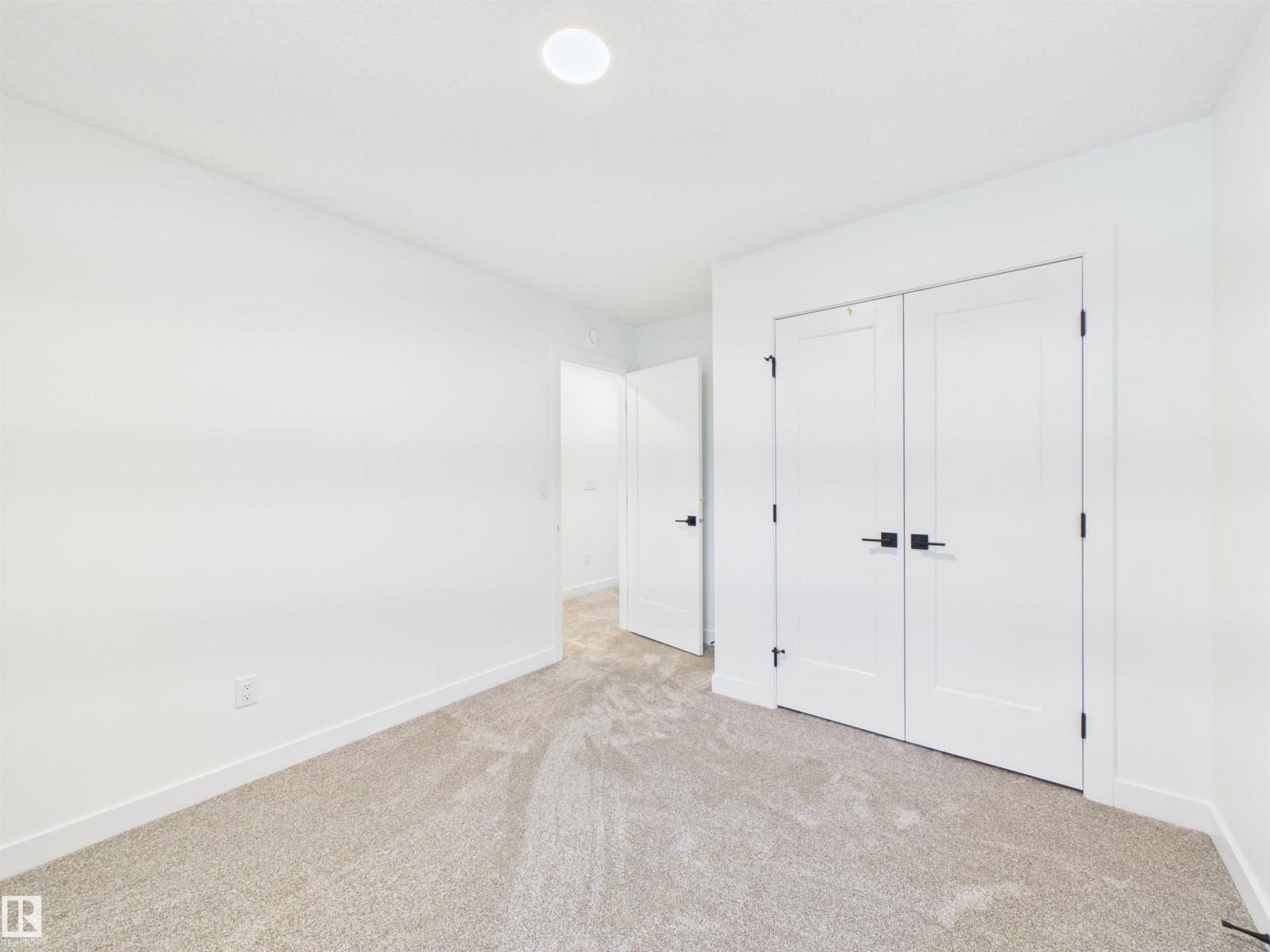 120 Caledon Cr Property Photo 26