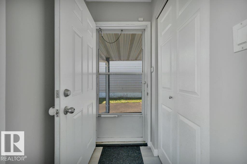 18023 73 Av Nw Property Photo 7