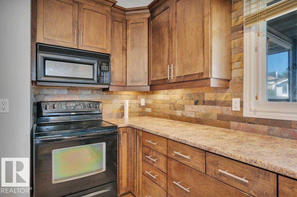 18023 73 Av Nw Property Photo 15